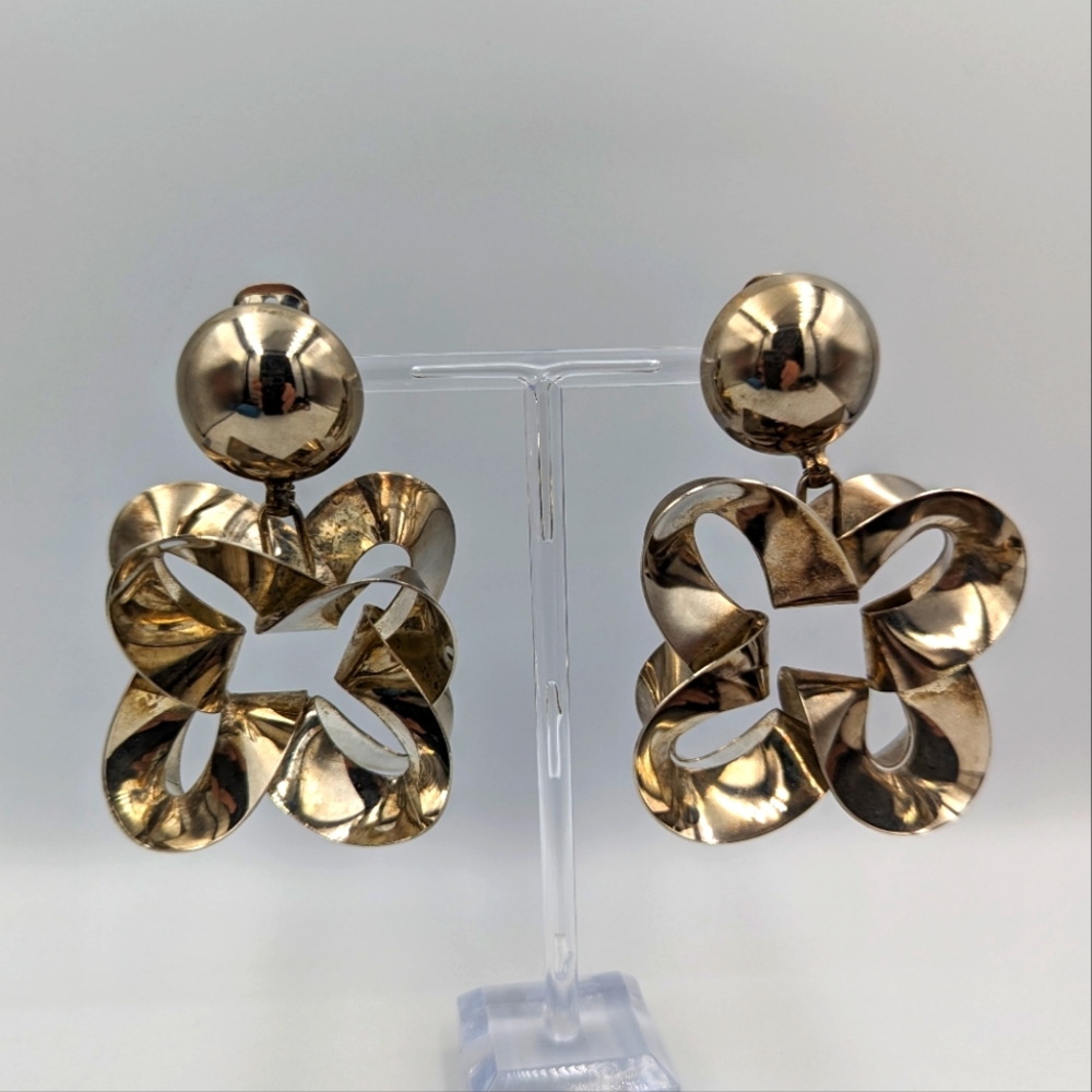 Vintage Stunning Sculptural Bow Design Statement Silver tone Clip on Earrings